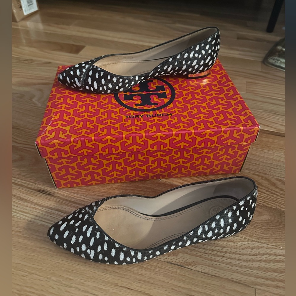 Tory Burch Flats size 7.5 - rabbit fur